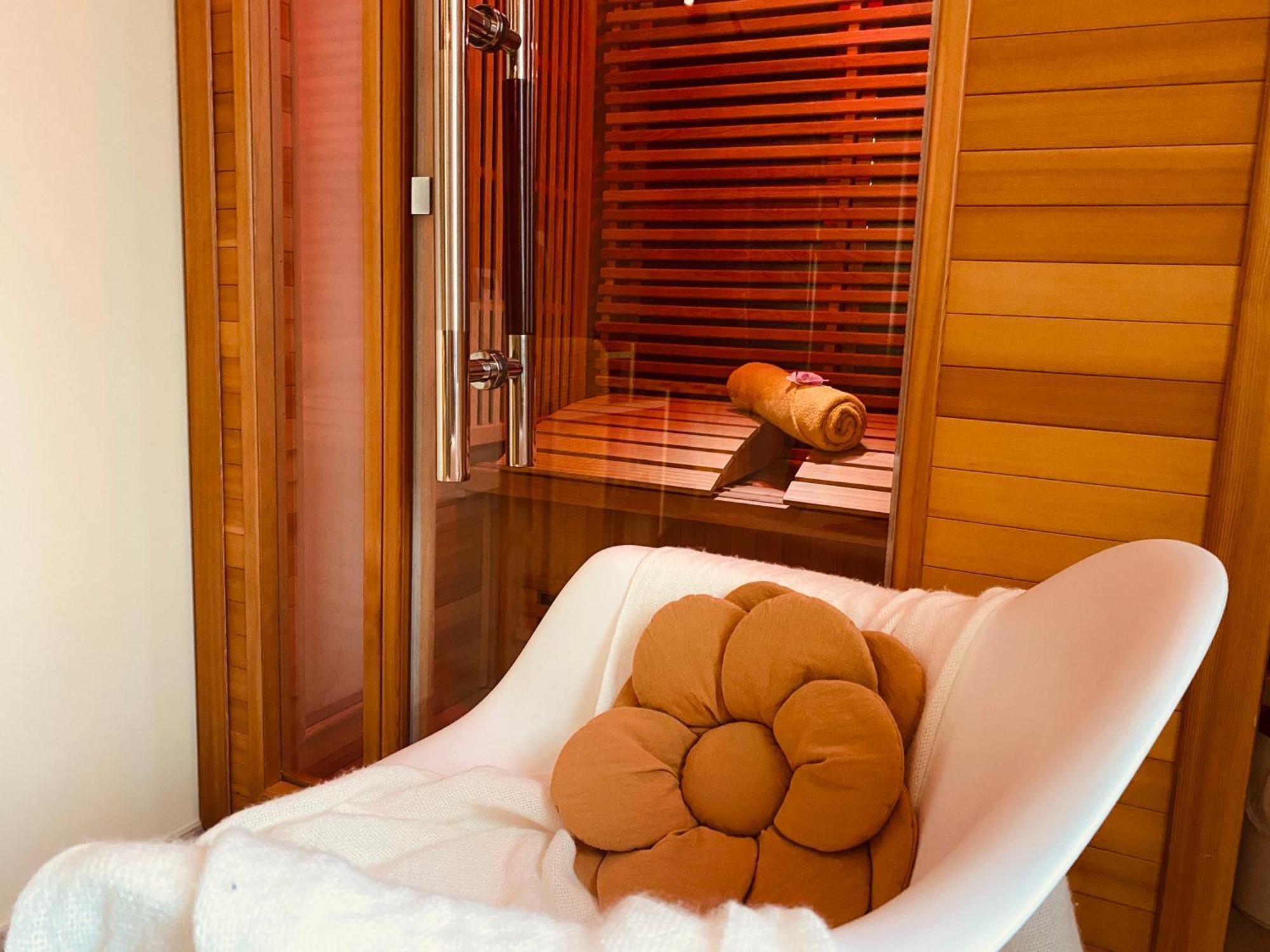 La Villa Des Roses - Suite & Spa Lys-lez-Lannoy Εξωτερικό φωτογραφία
